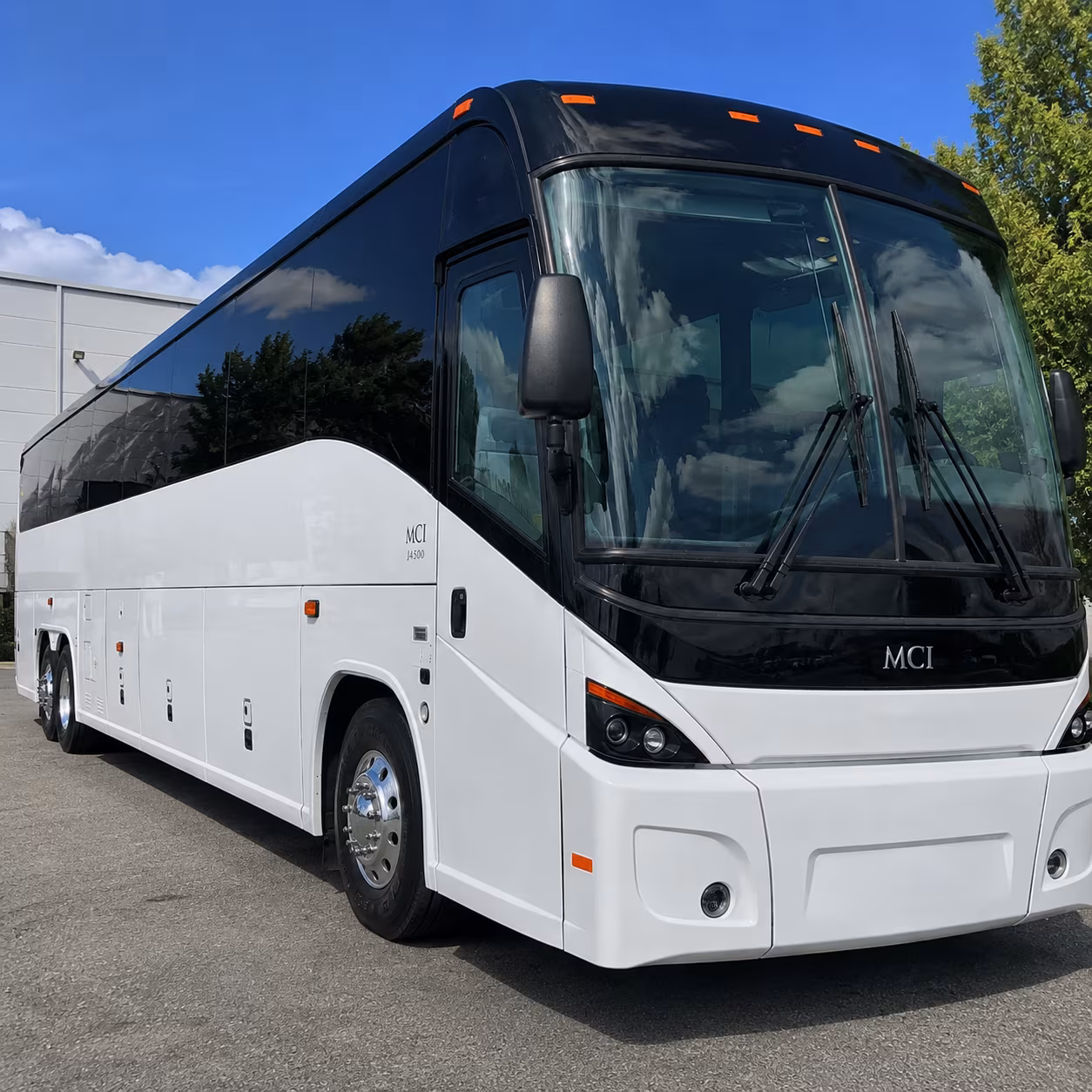shuttle buses for pearland s energy and petrochemical workforce